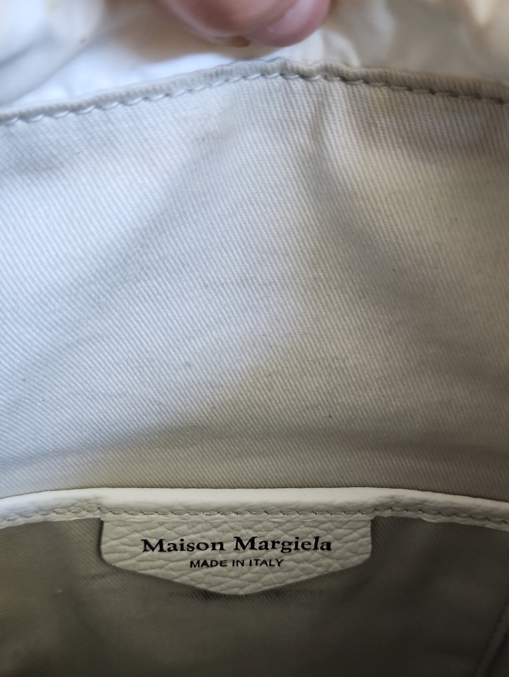 Maison Margiela Bucket Bag White Very Good Condition - Picture 3 of 7